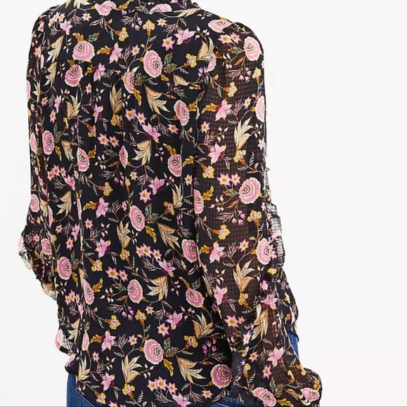LOFT NEW Floral Ruffle Sleeve Blouse Size SMALL S - Picture 6 of 7